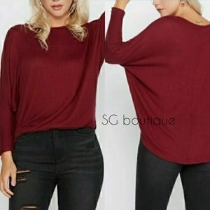 🆕⭐Dark red high low dolman sleeve top ⭐